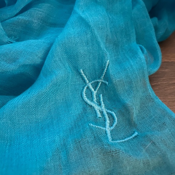 NWT YSL cashmere-model scarf - Picture 8 of 8